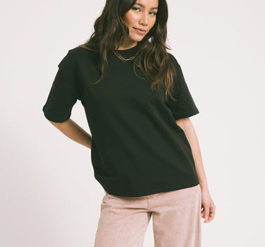 TILTIL Louis Tee Black - Things I Like Things I Love