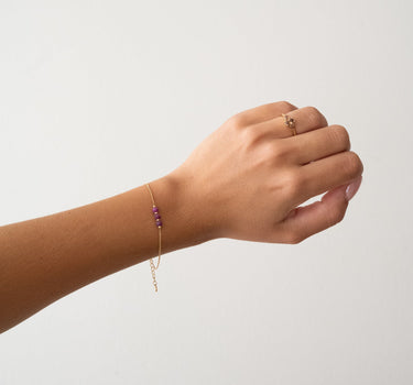 TILTIL Love Gemstone Bracelet Goud Ruby - Things I Like Things I Love