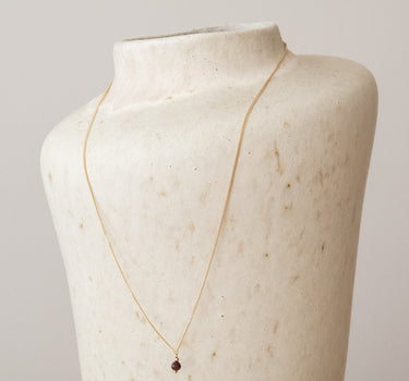 TILTIL Love Gemstone Necklace Goud Garnet - Things I Like Things I Love
