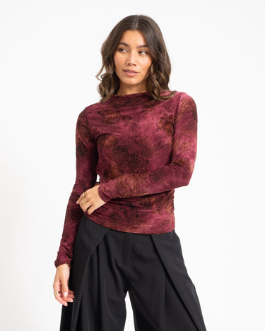 TILTIL Luna Longsleeve Draped Turtle Neck Bordeaux - Things I Like Things I Love