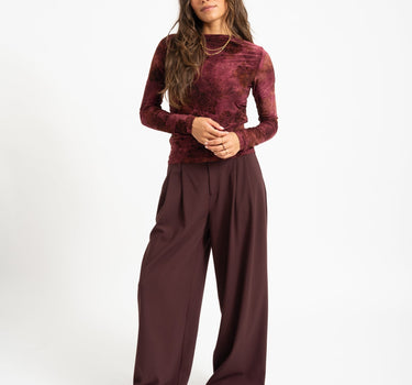TILTIL Luna Longsleeve Draped Turtle Neck Bordeaux - Things I Like Things I Love