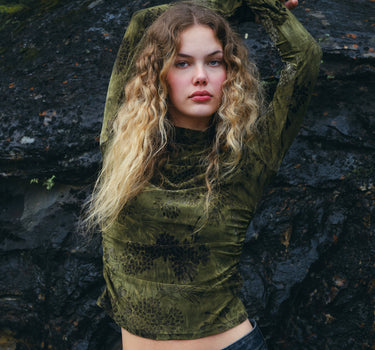 TILTIL Luna Longsleeve Pleated Turtle Neck Groen - Things I Like Things I Love
