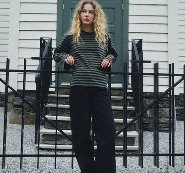 TILTIL Missy HR Relaxed Seam Jeans Black - Things I Like Things I Love