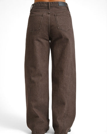 TILTIL Missy HR Relaxed Seam Jeans Brown - Things I Like Things I Love