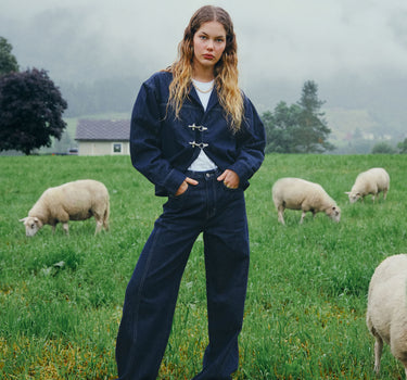 TILTIL Missy HR Relaxed Seam Jeans Donkerblauw - Things I Like Things I Love