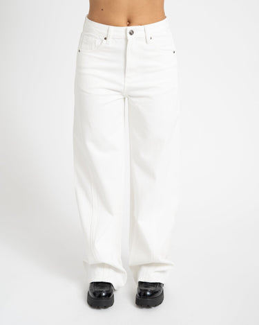 TILTIL Missy HR Relaxed Seam Jeans White - Things I Like Things I Love
