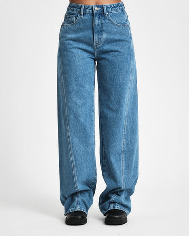 TILTIL Missy Relaxed Seam Jeans Blue - Things I Like Things I Love