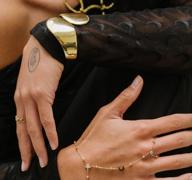 TILTIL Moony Starry Hand Chain Gold - Things I Like Things I Love