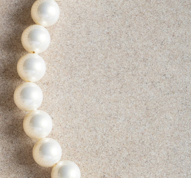 TILTIL Necklace Chunky Pearl Offwhite - Things I Like Things I Love