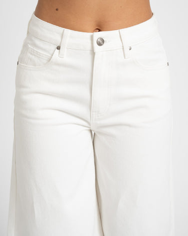TILTIL Nida Bermuda Jort White - Things I Like Things I Love