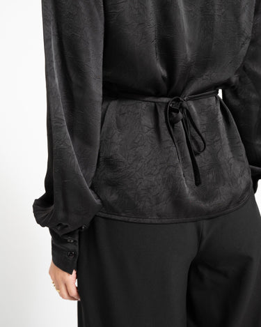 TILTIL Nova Satin Blouse Black - Things I Like Things I Love