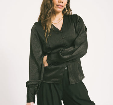 TILTIL Nova Satin Blouse Black - Things I Like Things I Love