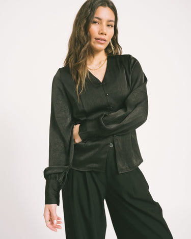TILTIL Nova Satin Blouse Black - Things I Like Things I Love