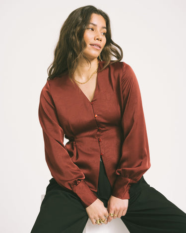 TILTIL Nova Satin Blouse Bordeaux - Things I Like Things I Love