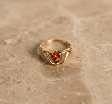 TILTIL Ring Hold Me Close Gold - Things I Like Things I Love