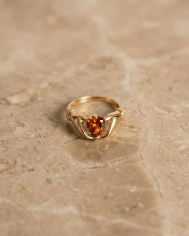 TILTIL Ring Hold Me Close Gold - Things I Like Things I Love