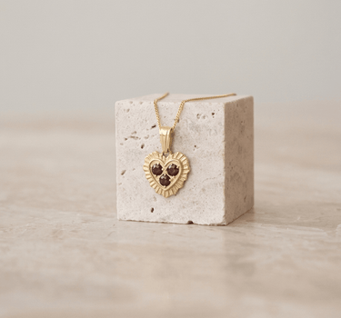 TILTIL Sacred Zircon Heart Charm Goud - Things I Like Things I Love