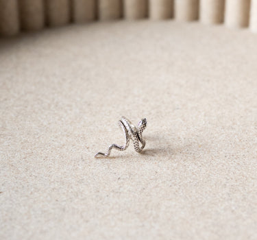 TILTIL Sally Snaky Single Earcuff Silver - Things I Like Things I Love