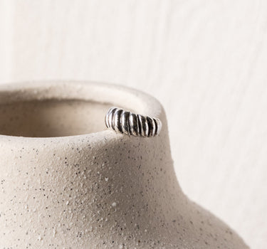 TILTIL Salome Stripy Single Earcuff Silver - Things I Like Things I Love