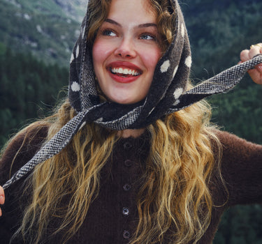 TILTIL Sara Triangle Polkadot Scarf Bruin - Things I Like Things I Love