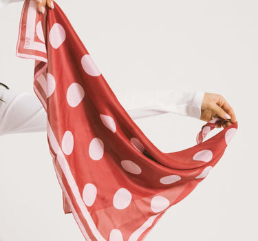 TILTIL Satin Scarf Dots Pink - Things I Like Things I Love