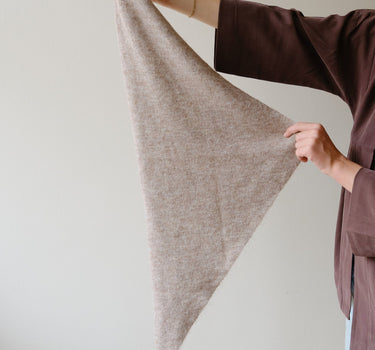 TILTIL Scarf Triangle Loulou Ecru - Things I Like Things I Love