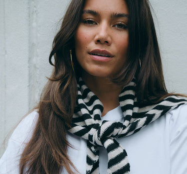 TILTIL Scarf Triangle Loulou Streep zwart wit - Things I Like Things I Love