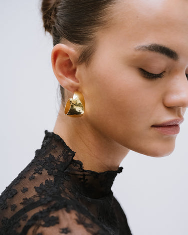 TILTIL Set of 2 Cleo Bold Earrings Gold - Things I Like Things I Love