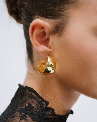 TILTIL Set of 2 Cleo Bold Earrings Gold - Things I Like Things I Love