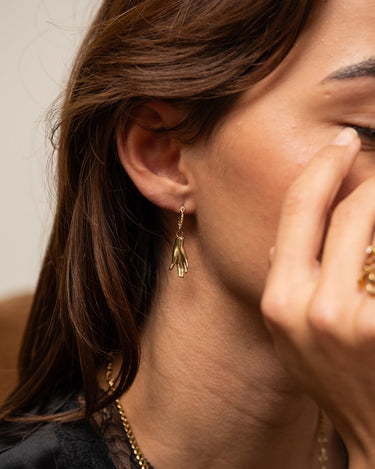 TILTIL Set of 2 Earrings Hand of Fortune Gold - Things I Like Things I Love