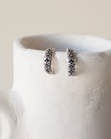 TILTIL Set of 2 Frida Flower Hoop Silver - Things I Like Things I Love