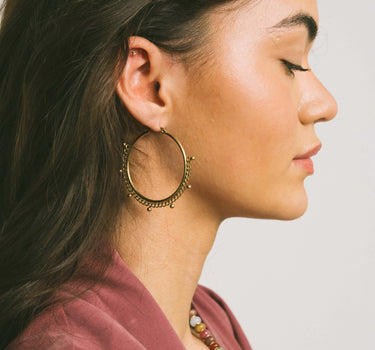 TILTIL Set OF 2 GOLDPLATED DOT CHAIN HOOP - Things I Like Things I Love