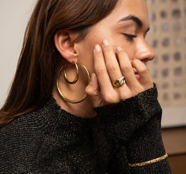 TILTIL Set of 2 Hoop Elegant Round Gold - Things I Like Things I Love