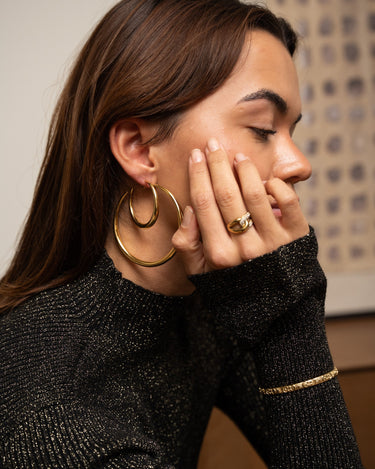 TILTIL Set of 2 Hoop Elegant Round Gold - Things I Like Things I Love