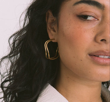 TILTIL Set of 2 Hoop Gold Feline - Things I Like Things I Love