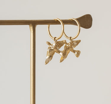 TILTIL Set of 2 Hoops Flying Dove Gold - Things I Like Things I Love