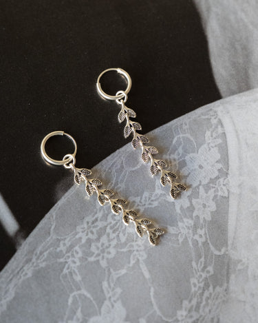 TILTIL Set of 2 Tess Twiggy Hoop Silver - Things I Like Things I Love