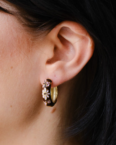 TILTIL set van 2 Artsy Hoop Earrings Gold Bruin - Things I Like Things I Love