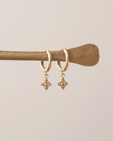 TILTIL Set van 2 Jade Star Zircon Earrings Goud - Things I Like Things I Love
