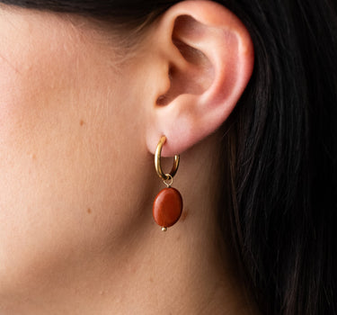 TILTIL Set van 2 Juniper Earrings Gold Rood - Things I Like Things I Love