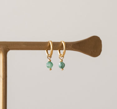 TILTIL Set van 2 Love Gemstone Earrings Gold Emerald - Things I Like Things I Love