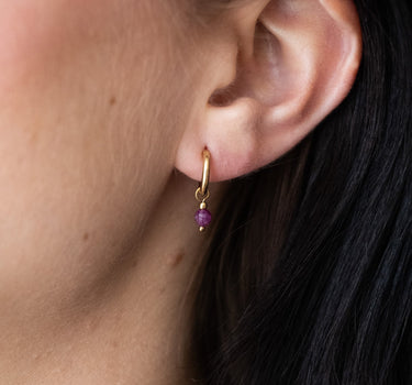 TILTIL set van 2 Love Gemstone Earrings Goud Ruby - Things I Like Things I Love