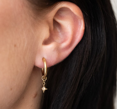 TILTIL Set van 2 Lucky Star Zircon Earrings Wit Goud - Things I Like Things I Love