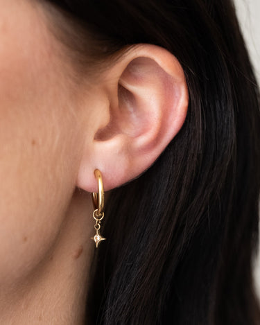 TILTIL Set van 2 Lucky Star Zircon Earrings Wit Goud - Things I Like Things I Love
