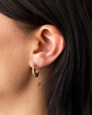 TILTIL Set van 2 Multi Stone Hoop Earrings Goud - Things I Like Things I Love
