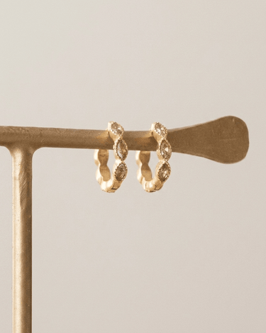 TILTIL Set van 2 Zircon Brown Earrings Goud - Things I Like Things I Love