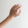 TILTIL Silver Zircon Hand Chain Goud - Things I Like Things I Love