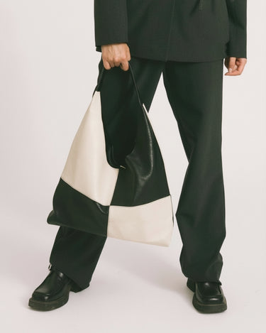 TILTIL Square Bag Black White - Things I Like Things I Love