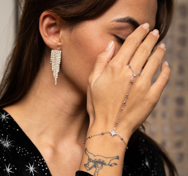 TILTIL Stars Hand Chain Silver - Things I Like Things I Love