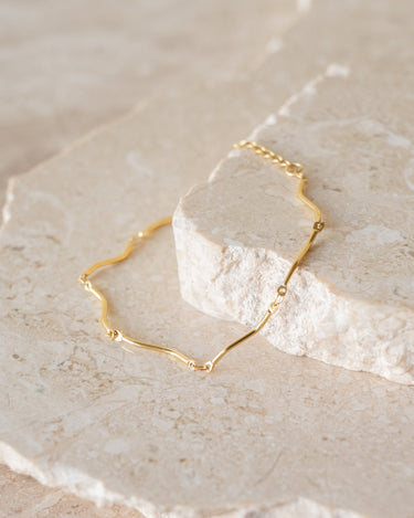 TILTIL Statement Bracelet Swirl Gold - Things I Like Things I Love